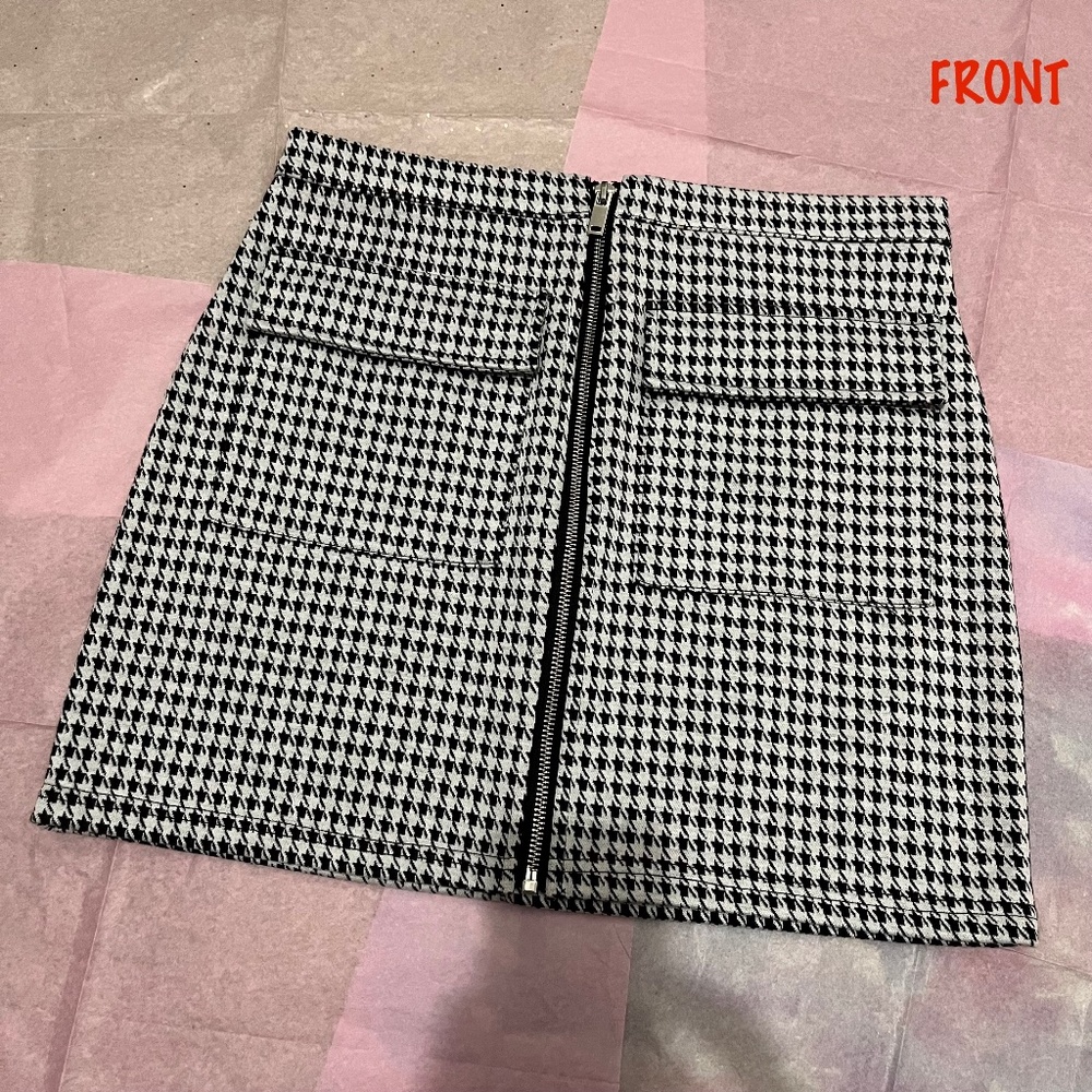 Forever 21 Black & White Houndstooth Skirt